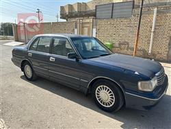 تۆیۆتا کراون